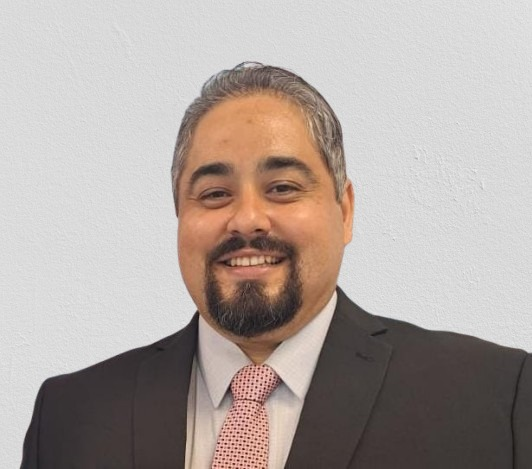 Dr. Fernando Meza